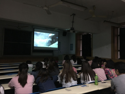 观看影片《智取威虎山》